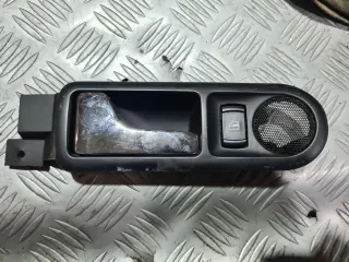 Задна лява вътрешна дръжка за VW Passat B5 2.5 TDI