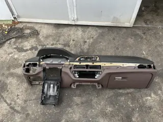 Арматурно табло бмв 5 г30/31 ( armaturno tablo bmw 5 g30/31 )