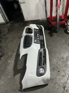 Предна броня бмв ф10/11 фейслифт ( predna bronq bmw f10/11 LCI ) — снимка 2