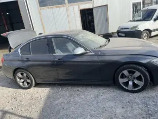 Bmw f30 335i 306hp active hybrid НА ЧАСТИ ( бмв ф30 335и 306 хибрид ) — снимка 2