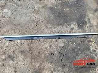 Водобранна лайсна (задна лява - Long) за Audi A8 D3