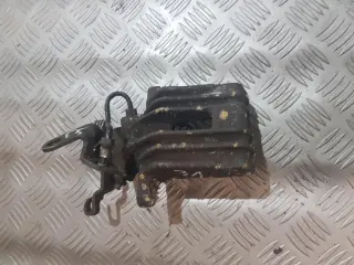 Заден ляв спирачен апарат за Volkswagen Golf V