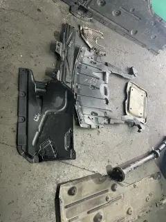 Кори под двигател бмв е90/91 хд ( kori bmw e90/91 xd )
