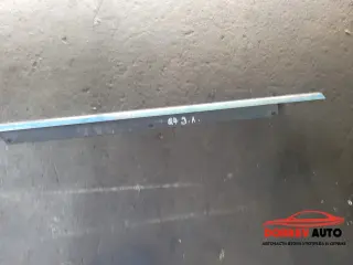 Водобранна лайсна (задна дясна) за Audi Q7 4L