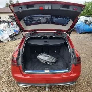 Mercedes C220 W205 фейслифт комби 2021г. на части 46000км. — снимка 4