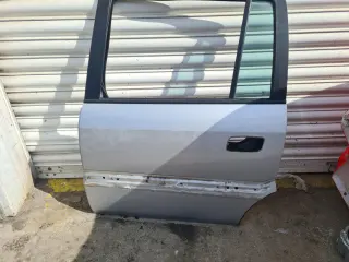 Задна лява врата за Opel Zafira A 2.2 i 147 к.с.