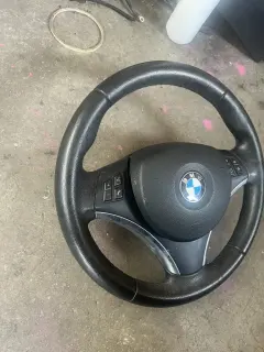Волан бмв х1 е84 2011г ( sport volan bmw x1 e84 ) — снимка 2