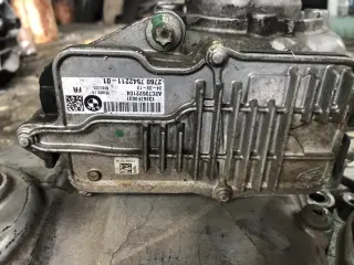 Раздатка с моторче бмв х3 ф25 2.0д ( razdatka bmw x3 f25 2.0d 184 ) — снимка 3