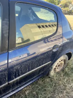 Пежо 206 задна лява врата