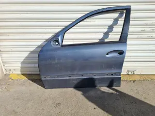 Предна лява врата за Mercedes E Class W211