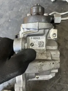 Помпа/дюзи/рейл бмв г30/31 540хд 320 ( pompa/diuzi/reil bmw g30 540xd — снимка 2