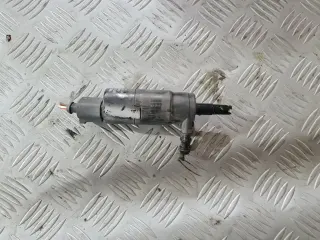 Помпичка за течност за чистачки - фарове за VW Passat B6 2.0 TDI ВМР