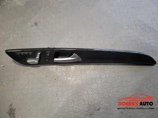 Интериорна лайсна (предна дясна с бутони) за Mercedes GLS W166