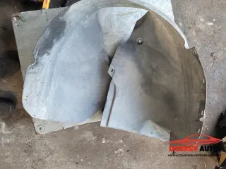 Подкалник (преден десен) за VW Touran 1T