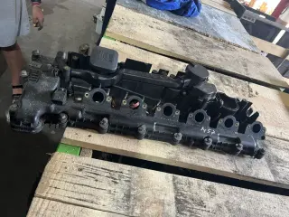Капак клапани бмв 3.5д 286 ( kapak klapani bmw 3.5d 286hp ) — снимка 3