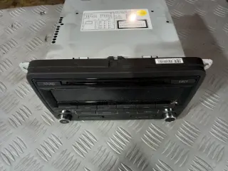 CD за VW Passat B7
