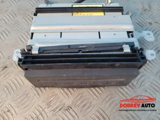CD changer за Mercedes ML Class W164