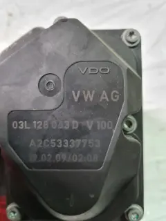 Дросел клапа за Ауди А4 Б8 / Audi A4 B8 2.0 TDI комби — снимка 2