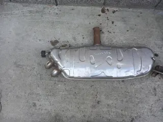 Задно гърне за VW Touran 2.0 TDI