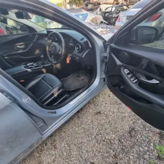 Mercedes C200 W205 на части 2016г. — снимка 8