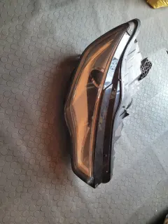 Фар (десен) за Audi A6 C7 (4G)