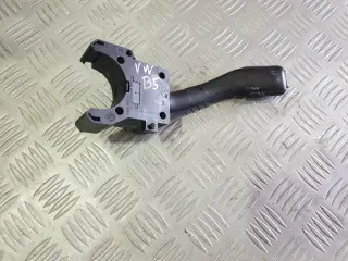 Лостче за чистачки + бордови компютър за VW Passat B5 1.8 T комби