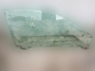 Предно дясно стъкло за Audi A3 8L 3 врати
