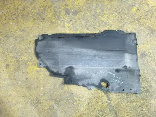 Кора под мотор за Мерцедес А 170 W168 / Mercedes A 170 W168