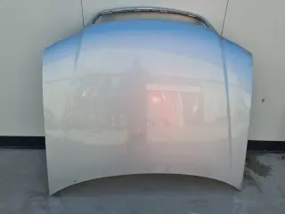 Преден капак за Audi A6 C5 2.4 i Automat Sedan