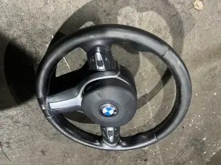 М волан бмв 5 ф10 ( M volan bmw 5 F10 ) — снимка 3