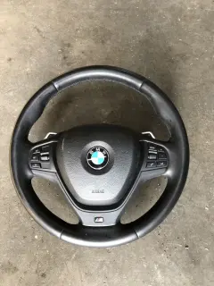 М волан с пера бмв х3 Ф25 ( m volan s pera bmw x3 F25 )