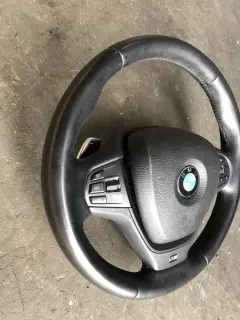 М волан с пера бмв х3 Ф25 ( m volan s pera bmw x3 F25 ) — снимка 2