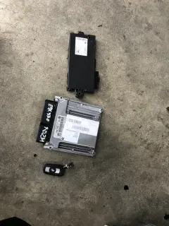 Компютър/еку/ключ бмв 3 е90/91 330хд ( computer bmw 3 e90/91 330xd 231