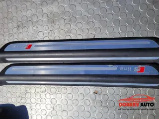 Лайсни прагове S-Line за Audi Q3 8U