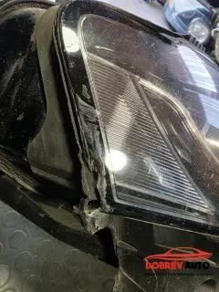 Фар (десен) за Audi A4 B8 с забележки — снимка 3