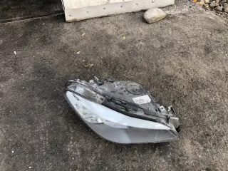 Десен фар лед ксенон бмв 5 ф10/11 ( desen far bmw f10/11 xenon ) — снимка 2