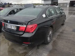Bmw F01 740d 306hp НА ЧАСТИ ( бмв ф01 740д 306 коня ) — снимка 3