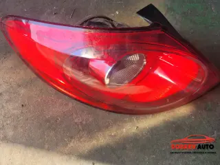 Ляв външен стоп за VW Passat CC