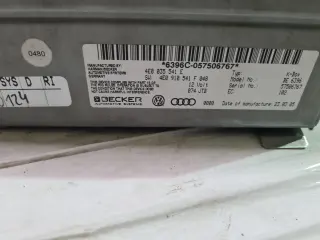 TV тунер за Ауди А8 Д3 / Audi A8 D3 4.2 i 335 к.с. — снимка 2