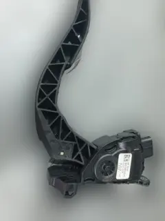 Педал за газ за Audi A5 8T 2.7TDI