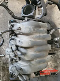 Всмукателен колектор (с газ) за Audi A6 C6 (4F) 4.2i