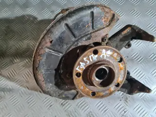 Преден десен шенкел за VW Golf 5 1.6FSI