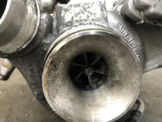 Турбо бмв ф30/31 1.8д 143 коня ( turbo bmw f30/31 1.8d 143hp ) — снимка 3