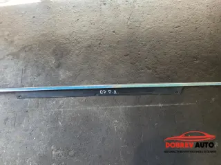 Водобранна лайсна (предна дясна) за Audi Q7 4L