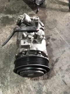 Компресор климатик бмв ф30/31 330д ( kompresor klimatik bmw f30/31 330
