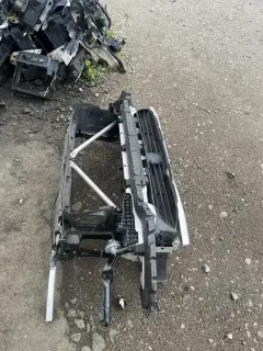 Маска/очиларка бмв х4 г02 2020г ( maska/ochilarka bmw x4 g02 )