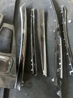 Интериорни лайстни бмв 5 ф10/11 ( interiorni laistni bmw 5 f10/11 ) — снимка 3