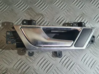 Задна лява вътрешна дръжка за Audi A6 C6 2.7 TDI Quattro