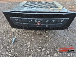 CD changer за Mercedes CLS W219