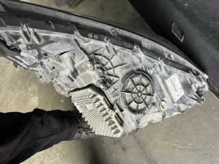 Десен адаптив лед фар бмв г11/12 ( adaptive led far bmw g11/12 ) — снимка 4